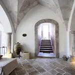 Bed & Breakfast Palazzo Castriota 4*