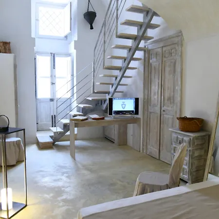 Palazzo Castriota 2* Alezio