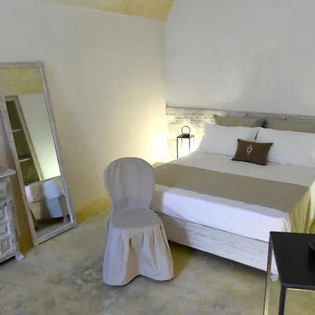 Bed & Breakfast Palazzo Castriota 2*