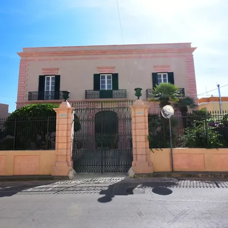 B&B Palazzo Castriota 알레지오