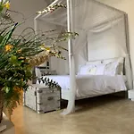 Palazzo Castriota 4*