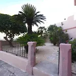 Oda ve Kahvaltı Palazzo Castriota Alezio