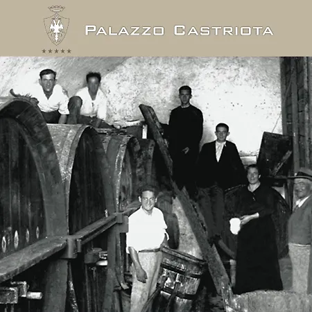 Palazzo Castriota Oda ve Kahvaltı