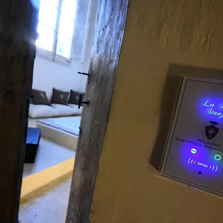 Palazzo Castriota Bed & Breakfast