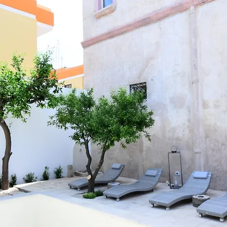 Palazzo Castriota Bed and Breakfast