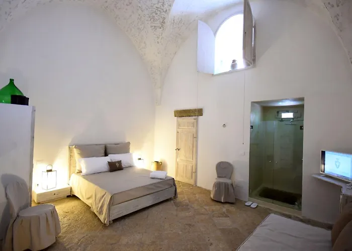 Palazzo Castriota Bed & Breakfast 4*