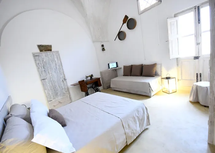 Palazzo Castriota 4*